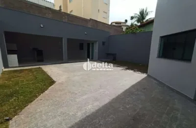 Casa com 3 quartos à venda no Nova Uberlândia, Uberlândia 