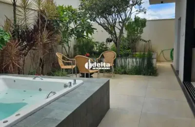 Casa disponível para venda no bairro shopping park em uberlândia mg