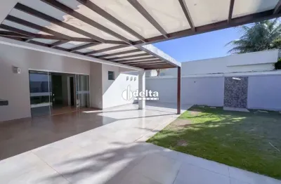 Casa em condomínio disponível para locação e venda no bairro aclimação em uberlândia-mg