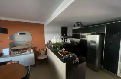 Casa residencial disponível para locação e venda no bairro shopping park em uberlândia-mg.