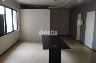 Sala disponível para locação e venda no bairro Centro em Uberlândia-MG