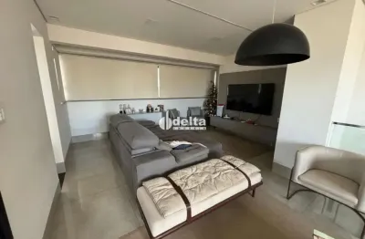 Cobertura  disponível para venda no bairro santa mônica em uberlândia-mg