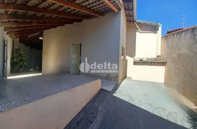 Casa disponível para venda no bairro santa rosa em uberlândia-mg.