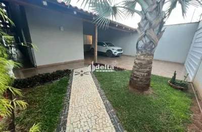 Casa residencial disponível para venda no bairro custódio pereira em uberlândia-mg.