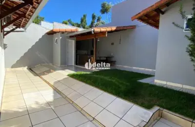 Casa disponível para venda no bairro jardim holanda em uberlândia mg