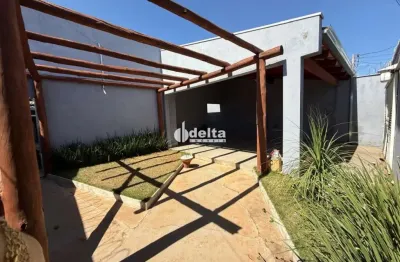 Casa residencial disponível para venda no bairro granada em uberlândia-mg.