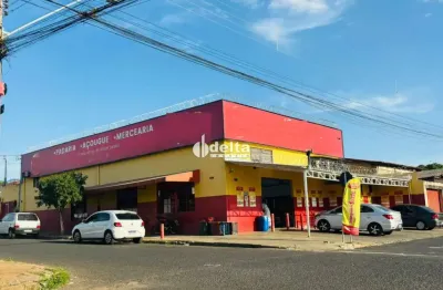 Galpão disponível para venda no bairro pacaembu em uberlândia-mg.