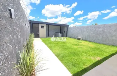 Casa residencial disponível para venda no bairro pequis em uberlândia-mg.