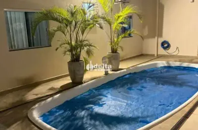 Casa residencial disponível para venda no bairro santa rosa em uberlândia-mg.