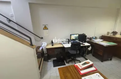 Sala comercial disponível para venda no bairro centro em uberlândia-mg.