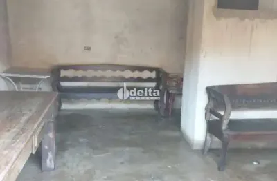Casa disponível para venda no bairro bom jesus em uberlândia mg
