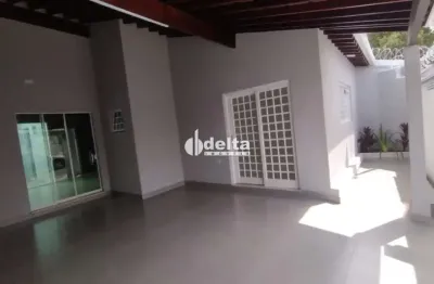 Casa disponível para venda no bairro cazeca em uberlândia-mg