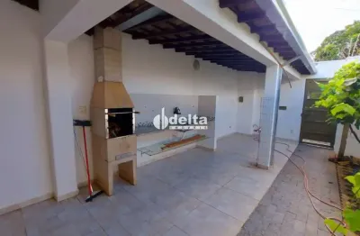 Casa disponível para venda no bairro alto umuarama em uberlândia mg