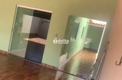 Casa residencial disponível para venda no bairro joana darc em uberlândia-mg.