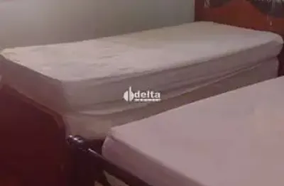 Casa residencial disponível para venda no bairro brasil em uberlândia-mg.