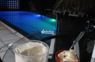 Casa disponível para venda no bairro jardim canaã em uberlândia-mg