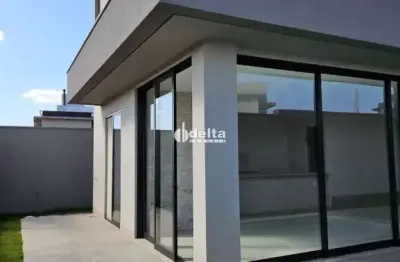 Casa residencial com 3 suítes disponível para venda no bairro gávea em uberlândia-mg.