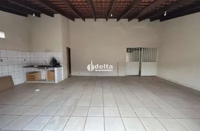 Casa residencial com 5 quartos disponível para venda no bairro são jorge em uberlândia-mg.