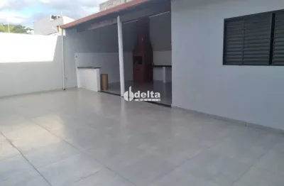 Casa disponível para venda no bairro alto umuarama em uberlândia mg