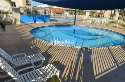 Casa em condomínio com 3 quartos disponível para venda no bairro jardim califórnia em uberlândia-mg