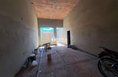 Casa residencial com 3 quartos com 1 suíte disponível para venda no bairro cidade jardim em uberlândia - mg.