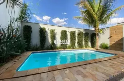 Casa residencial de 3 quartos sendo 1 suíte disponível no bairro cidade jardim em uberlândia - mg.