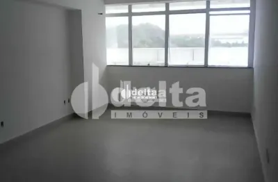 Sala comercial disponível para venda no bairro brasil em uberlândia - mg.