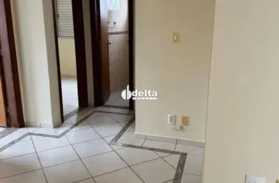 Apartamento com 2 quartos sendo 1 suíte disponível para venda no bairro santa mônica em uberlândia - mg.