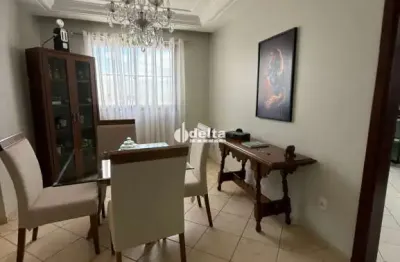 Apartamento com 3 quartos sendo 1 suite disponível para venda no bairro jardim finotti em uberlândia-mg