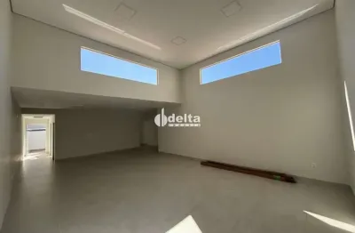 Casa comercial com 3 quartos disponível para locação e venda no bairro vigilato pereira em uberlândia - mg.
