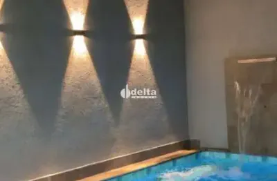 Casa residencial com 3 quartos sendo 2 suítes disponível para venda no bairro laranjeiras em uberlândia - mg.