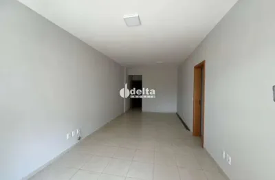 Apartamento com 3 quartos sendo 1 suite disponível para venda no bairro centro em uberlândia-mg