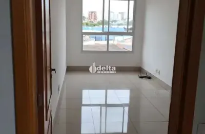 Apartamento com 2 quartos disponível para venda no bairro presidente roosevelt em uberlândia-mg