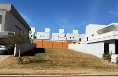 Terreno em condomínio com 479,5 m², disponível para venda no bairro granja marileusa em uberlândia-mg