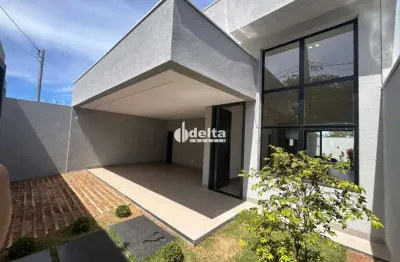 Casa residencial com 3 quartos sendo 3 suítes disponível para venda no bairro granada em uberlândia-mg