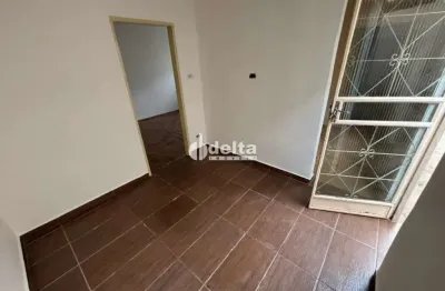 Casa residencial com 1 quarto disponível para venda no bairro centro em uberlândia-mg