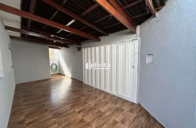 Casa residencial disponível para venda no bairro osvaldo rezende em uberlândia-mg.