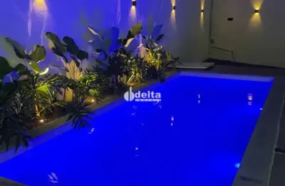 Casa comercial disponível para venda no bairro novo mundo em uberlândia - mg.