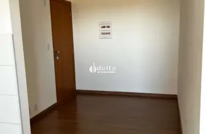 Apartamento com 2 quartos sendo 1 suíte disponível para venda no bairro laranjeiras em uberlândia - mg.