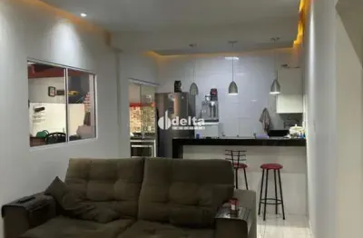 Casa residencial com 2 quartos sendo 1 suíte disponível para venda no bairro jardim patrícia em uberlândia - mg.