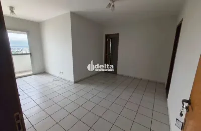 Apartamento com 3 quartos sendo 1 suíte, portaria 24 horas, 1 vaga e aprox. 82m² de área privativa...
