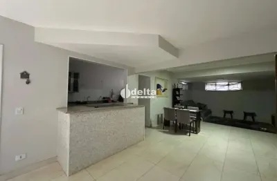 Apartamento disponível para venda no bairro saraiva em uberlândia-mg