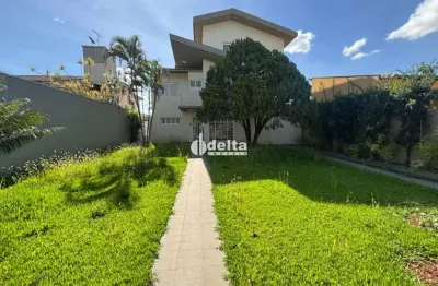 Casa mista com 4 quartos sendo 2 suítes, disponível para venda no bairro morada da colina em uberlândia-mg