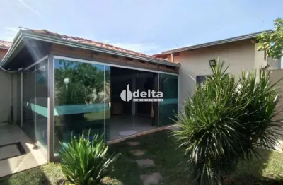Casa disponível para venda no bairro Chácaras Tubalina E Quartel em Uberlândia MG
