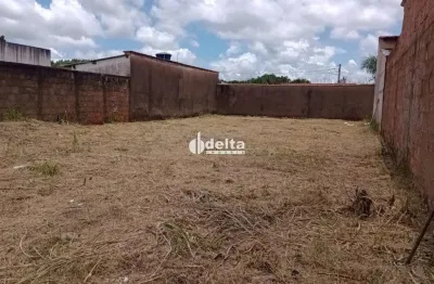 Terreno disponível para venda no bairro Santa Luzia em Uberlândia-MG