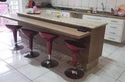 Imóveis bello vende belo sobrado!! aceita financiamento bancário