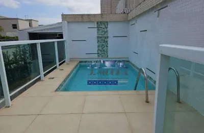 Cobertura reformada na ponta da praia - ótima localização  - piscina e churrasqueira