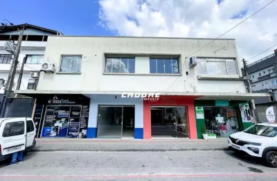 Sala comercial parta locação no bairro garcia i cadore imóveis.