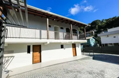 Excelente Kitnet para locação no bairro Itoupava Seca I Cadore Imóveis