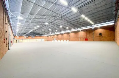 Excelente galpão para locação no bairro salto do norte i cadore imóveis